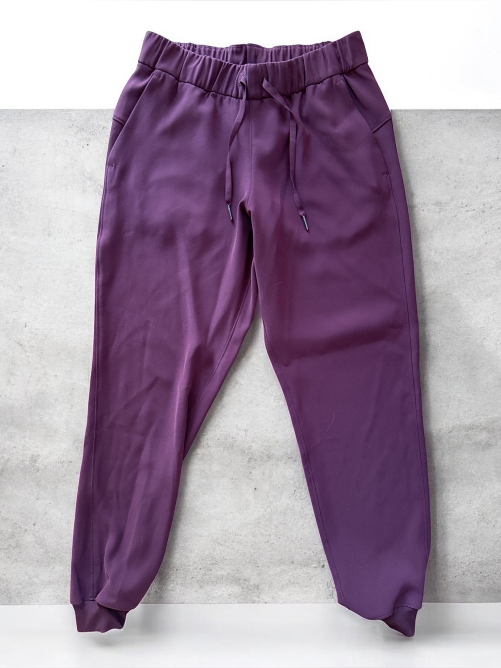🍷 Lululemon Maroon/Burgundy Jogger Pants Size 6 • Like New ✨ MSRP $118